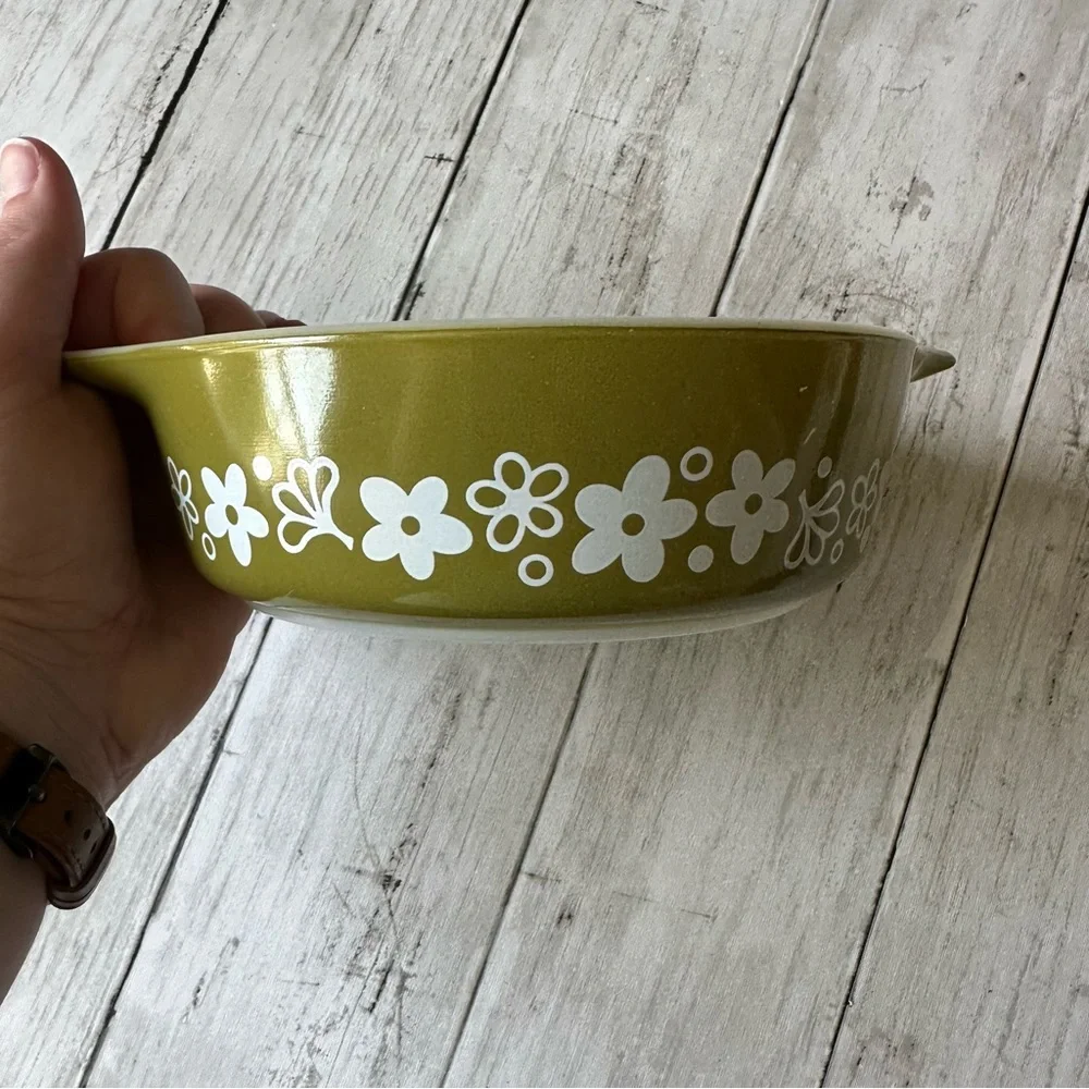 PREOWNED VINTAGE PYREX GREEN FLORAL DAISY PRINT BOWL - Picture 4 of 6